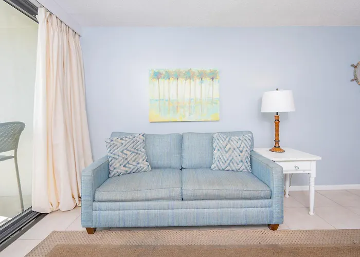 Apartment Island Winds West 174