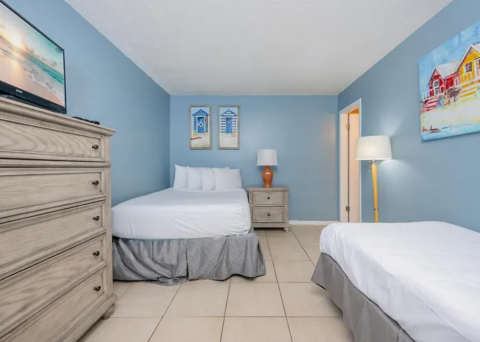 Apartment Island Winds West 174