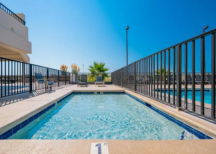 Apartment Island Winds West 174